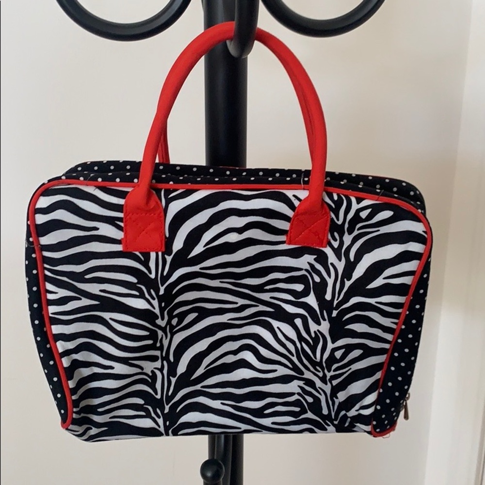 Cosmetic bag